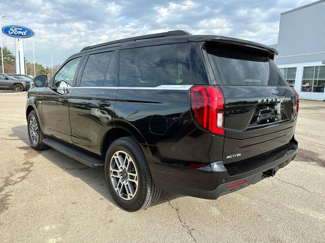 Used 2025 Ford Expedition Active image 5
