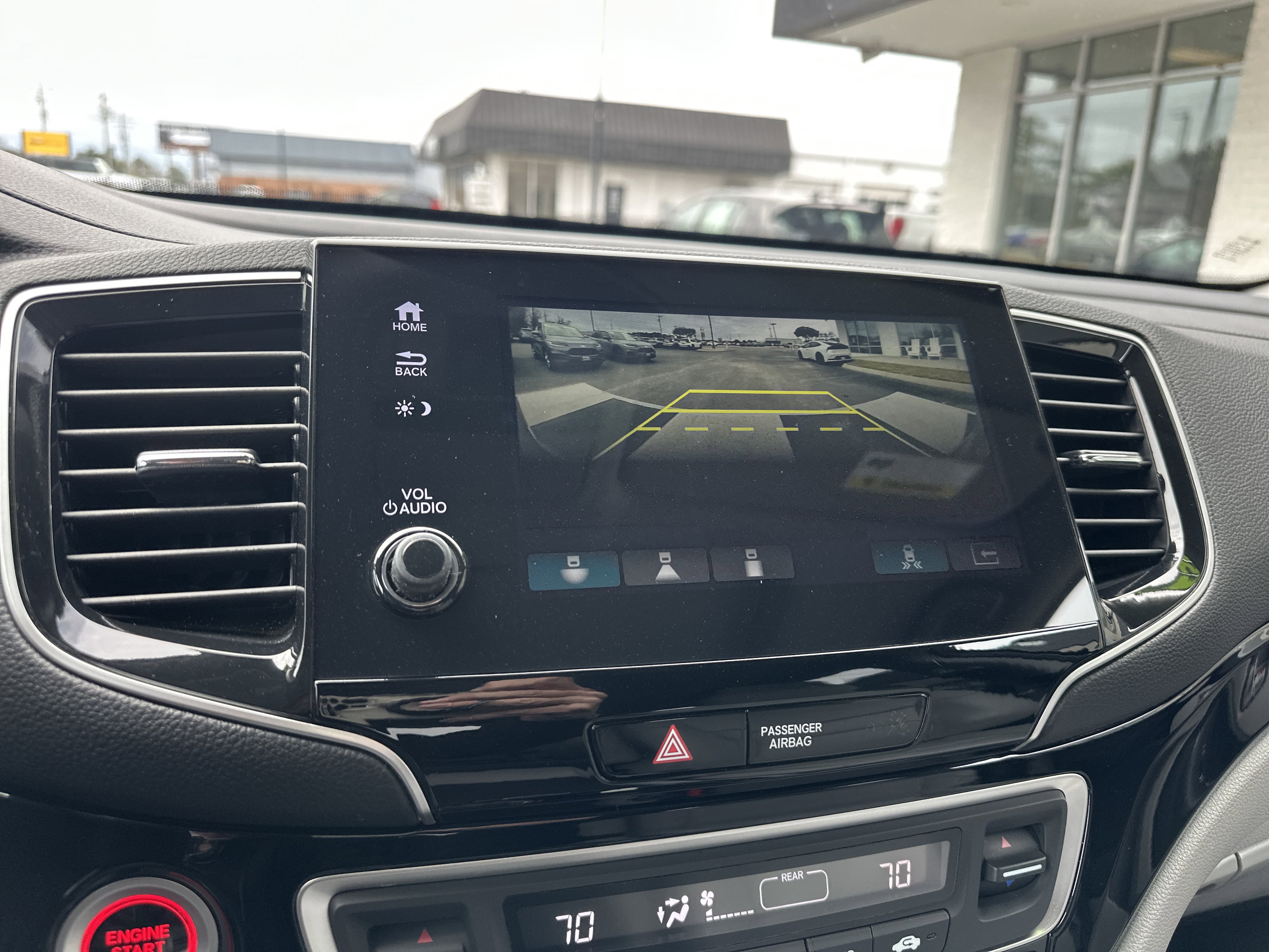 Used 2019 Honda Pilot Touring image 18