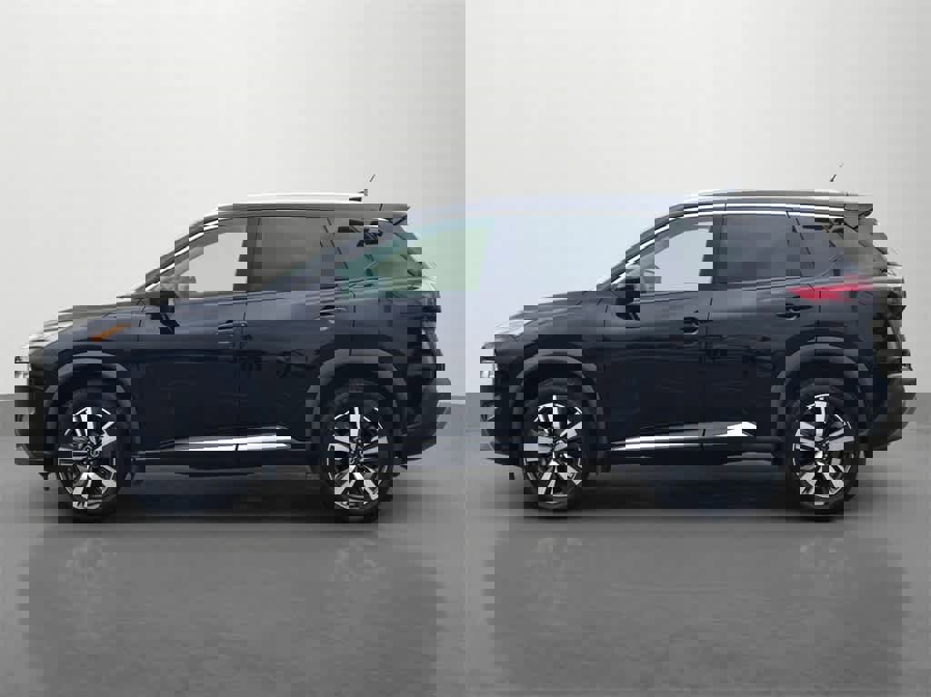 Used 2023 Nissan Rogue SV image 3