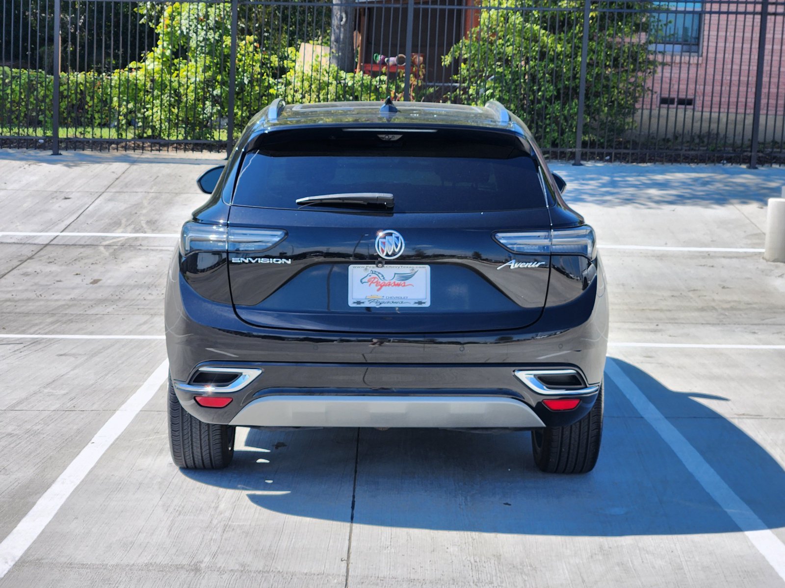 Certified 2023 Buick Envision Avenir FWD image 9