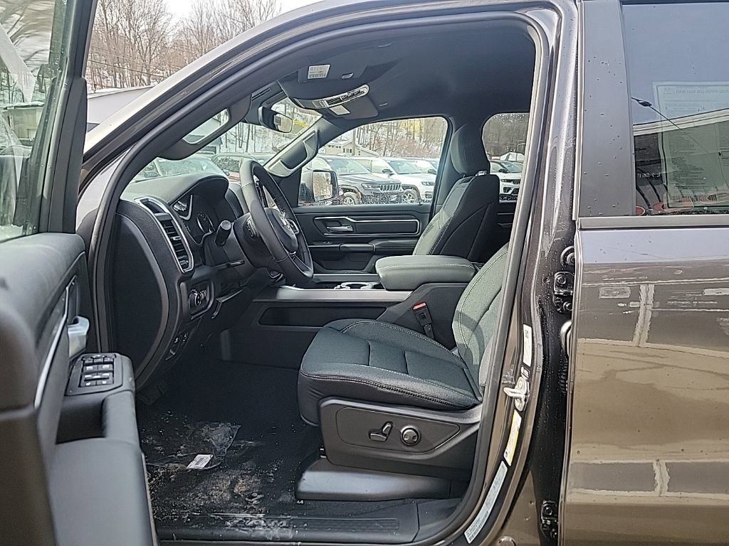 New 2026 RAM 1500 Big Horn AWD/4WD image 5