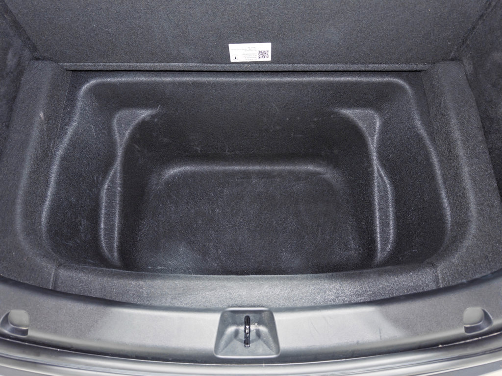 Used 2022 Tesla Model Y Long Range image 27