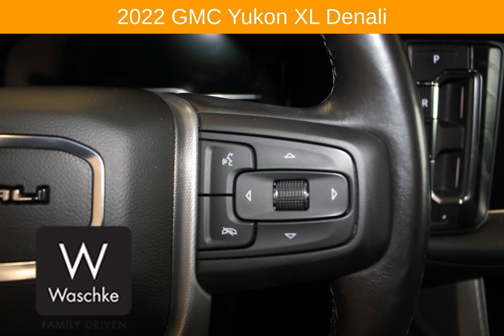Used 2022 GMC Yukon XL Denali w/ Denali Premium Package AWD/4WD image 32
