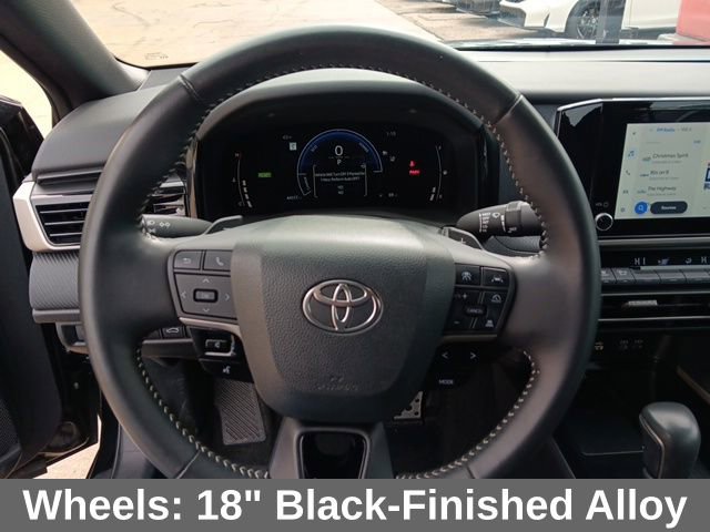 Used 2025 Toyota Camry SE image 10