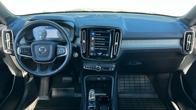 Used 2019 Volvo XC40 T5 Inscription image 28