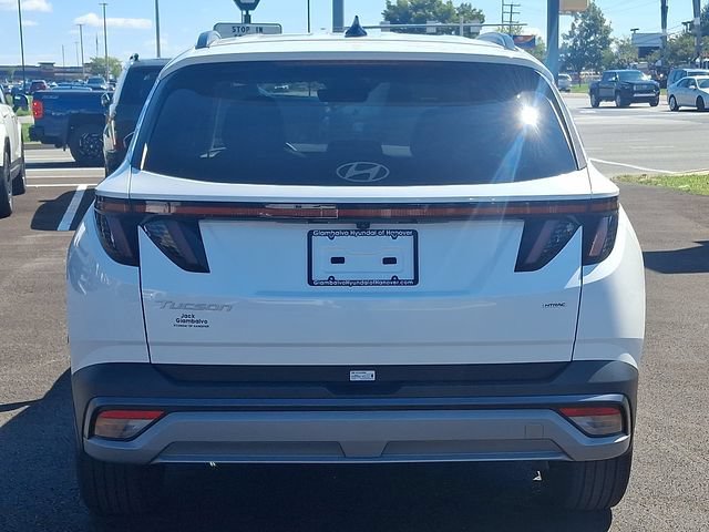 Certified 2025 Hyundai Tucson SEL AWD/4WD image 3