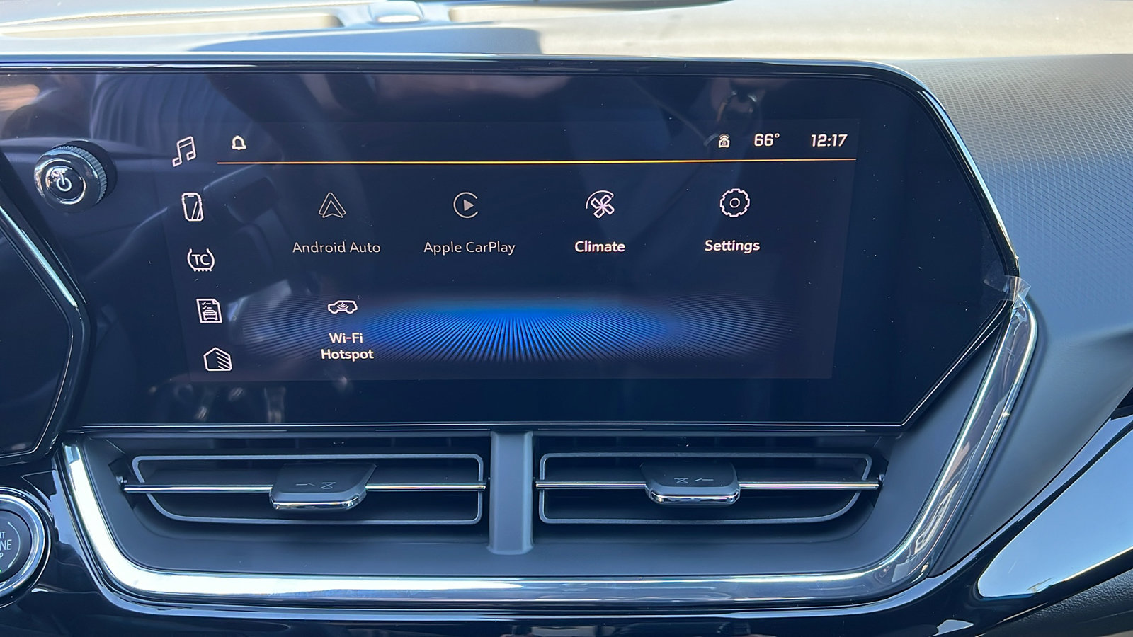 New 2026 Chevrolet Trax RS w/ Sunroof Package image 22