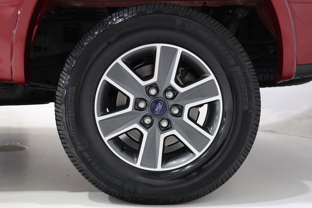 Used 2015 Ford F150 XLT w/ Equipment Group 302A Luxury AWD/4WD image 9