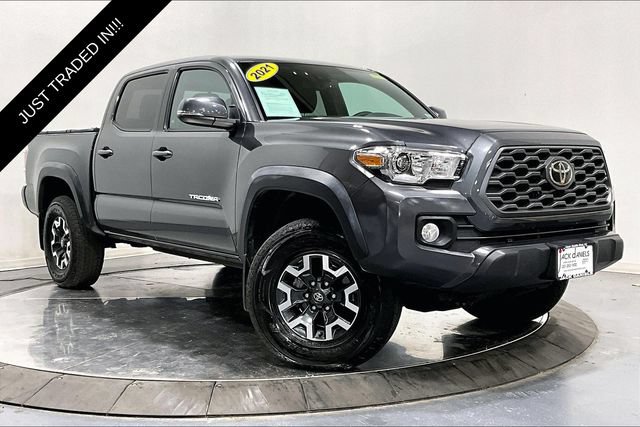 Used 2021 Toyota Tacoma TRD Off-Road w/ Technology Package AWD/4WD image 7