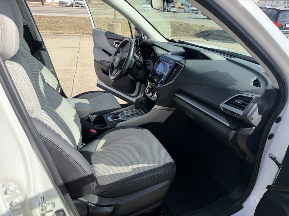 Used 2023 Subaru Forester Premium image 21