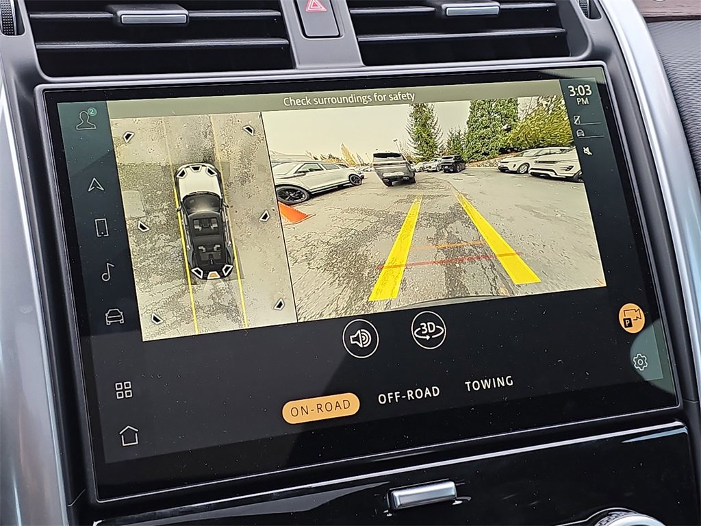 New 2025 Land Rover Discovery Dynamic SE image 24