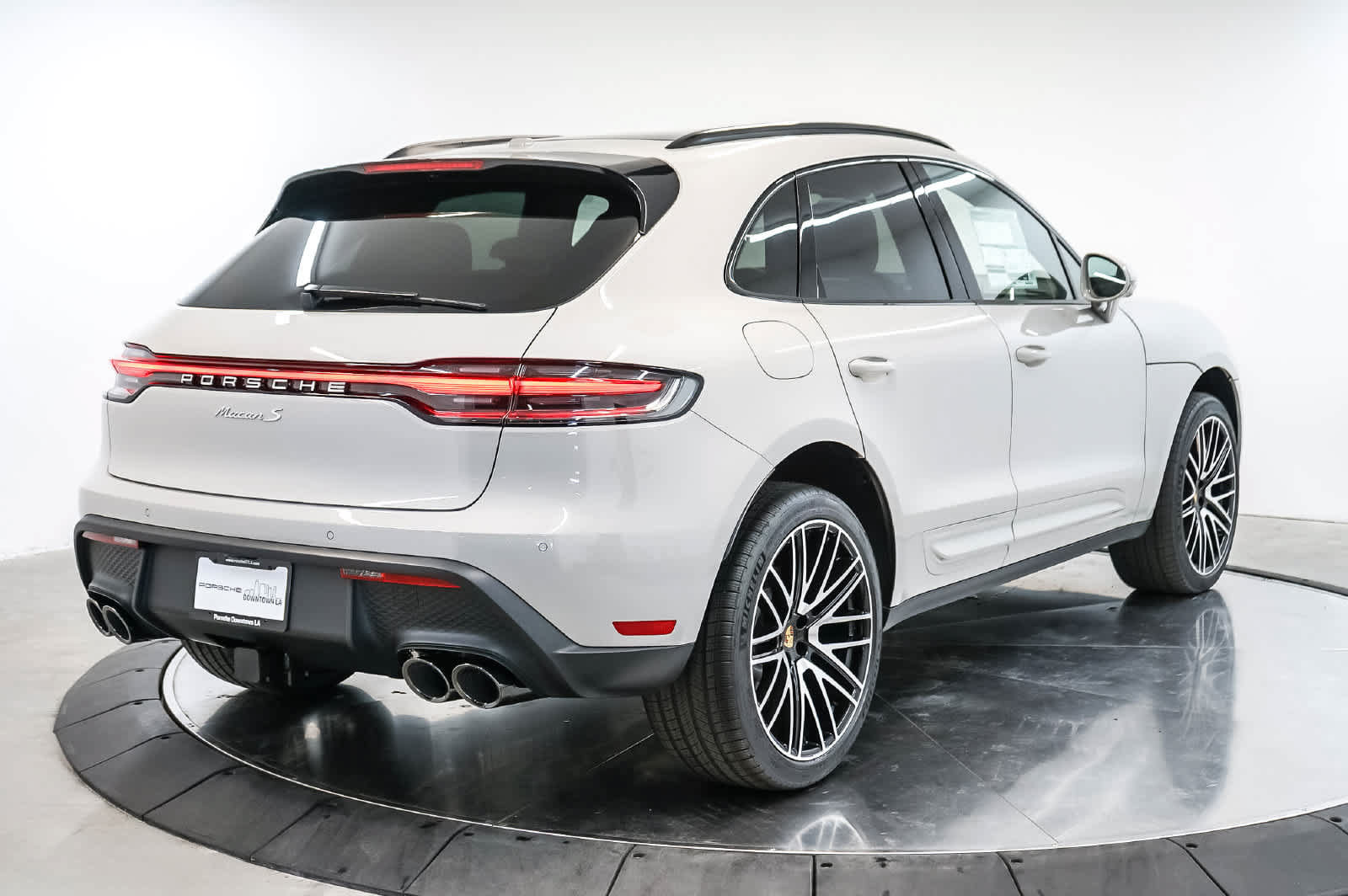 New 2026 Porsche Macan S AWD/4WD image 9