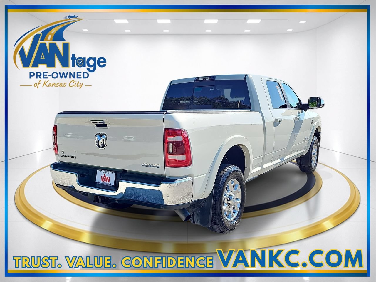 Used 2022 RAM 3500 Laramie AWD/4WD image 6