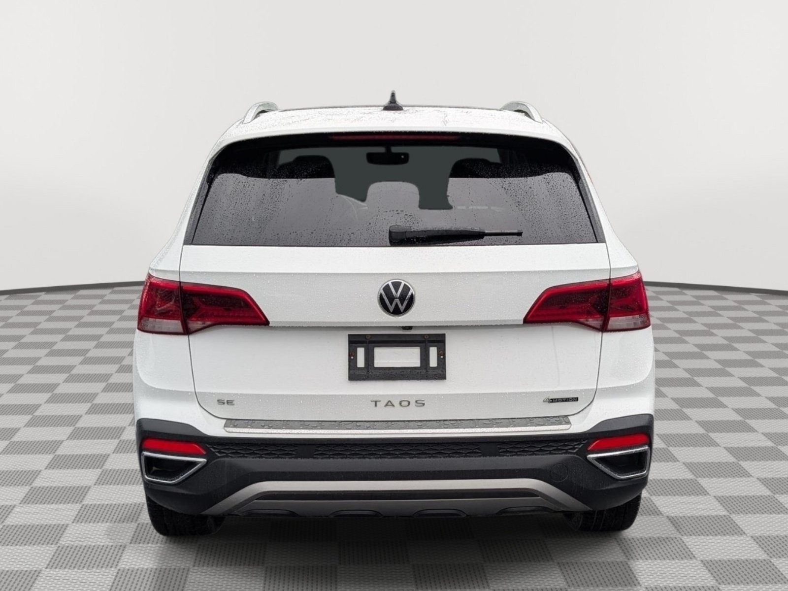 Used 2022 Volkswagen Taos SE w/ Panoramic Sunroof Package AWD/4WD image 4