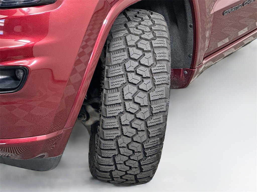 Used 2021 Jeep Grand Cherokee Laredo X image 25