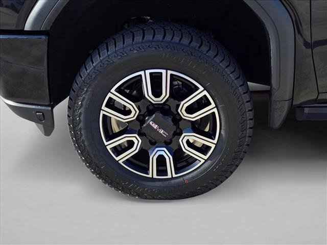Used 2021 GMC Sierra 2500 AT4 w/ AT4 Premium Plus Package AWD/4WD image 24