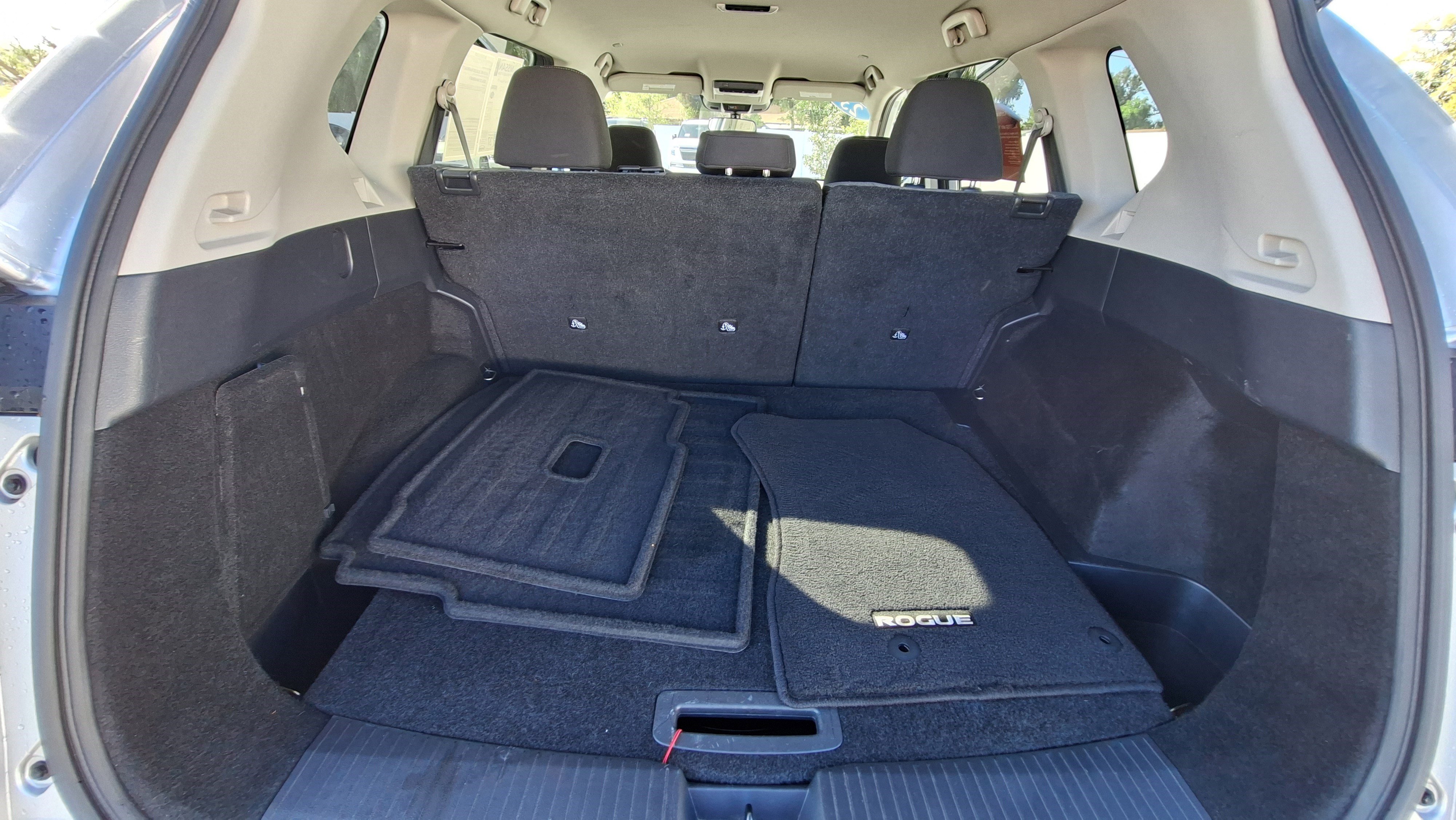 Used 2023 Nissan Rogue SV FWD image 20