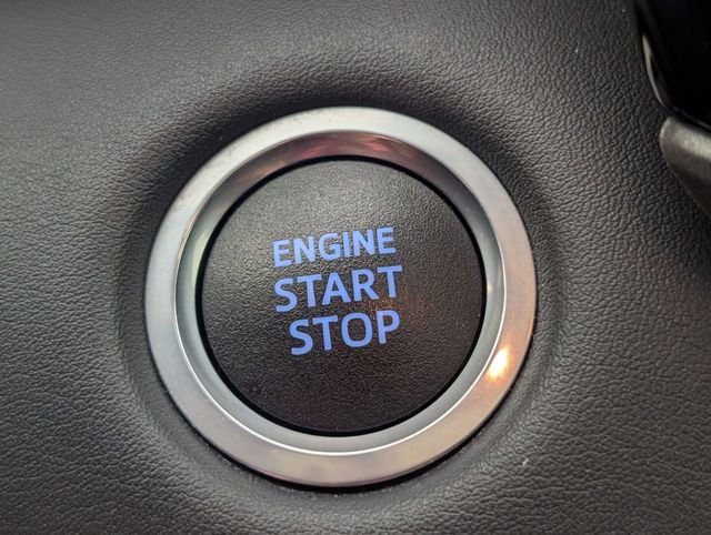 Used 2021 Toyota Highlander XLE image 24