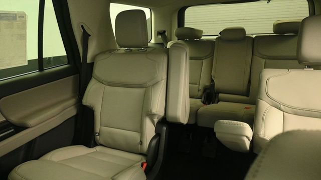 New 2026 Ford Expedition Active AWD/4WD image 20