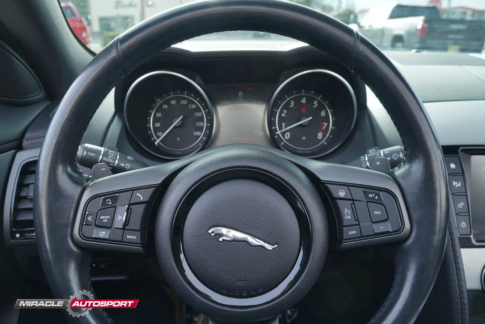 Used 2017 Jaguar F-TYPE Convertible RWD image 32
