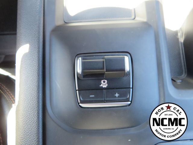 Used 2025 GMC Sierra 2500 AT4 AWD/4WD image 29