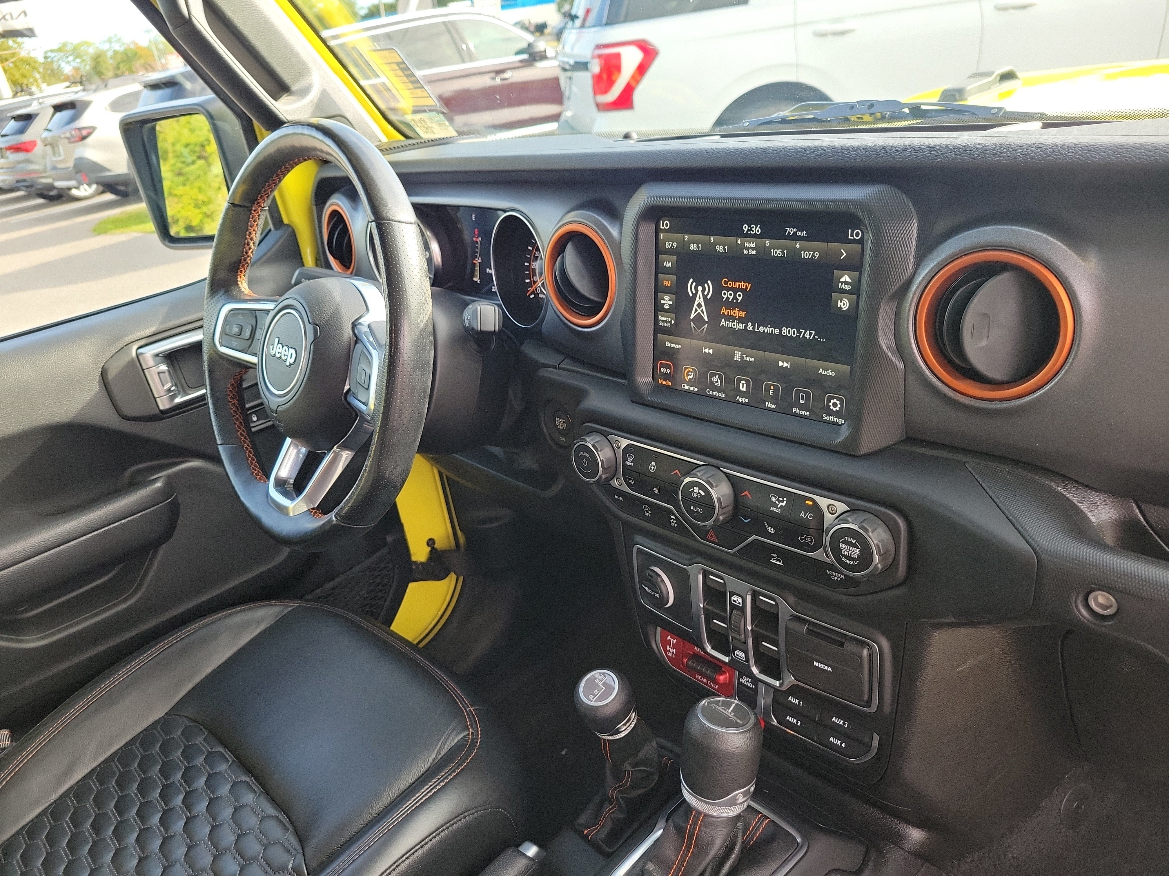 Used 2023 Jeep Gladiator Mojave w/ LED Lighting Group AWD/4WD image 8