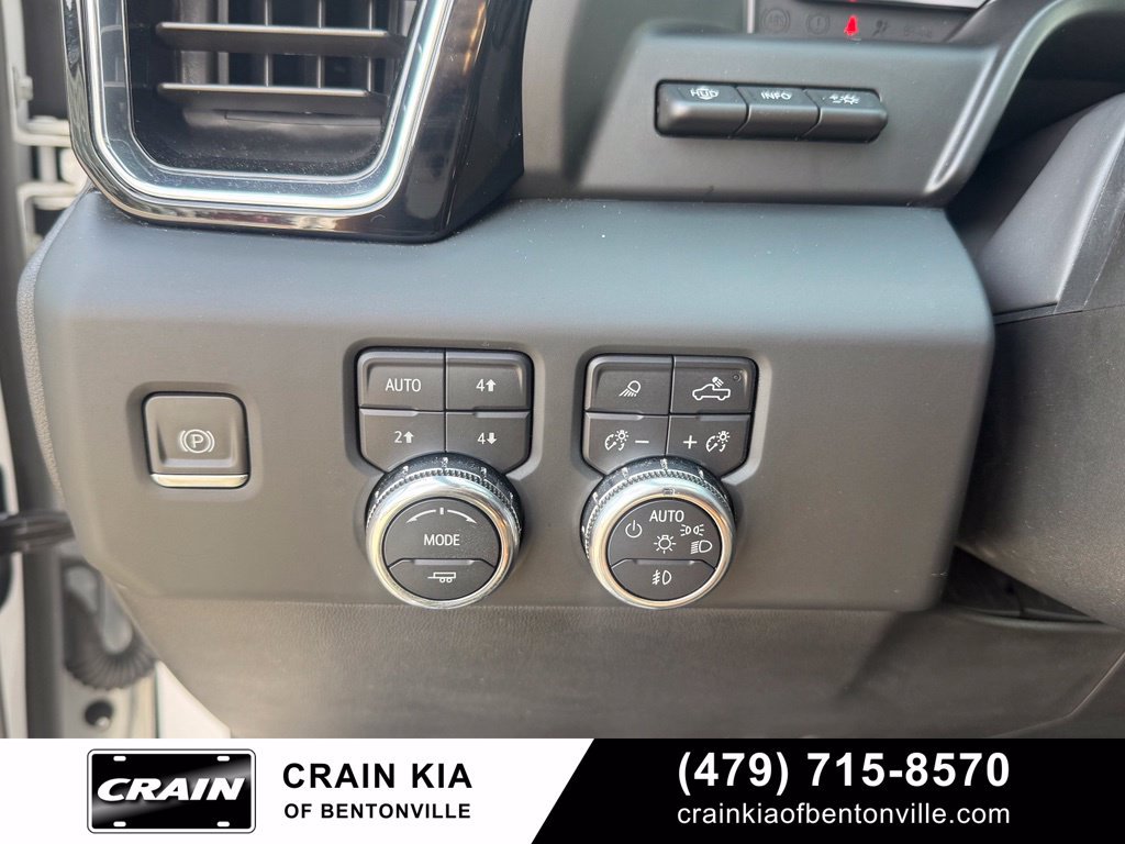 Used 2024 GMC Sierra 1500 Denali Ultimate AWD/4WD image 12