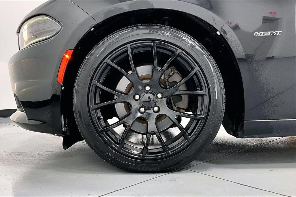 Used 2017 Dodge Charger R/T RWD image 10