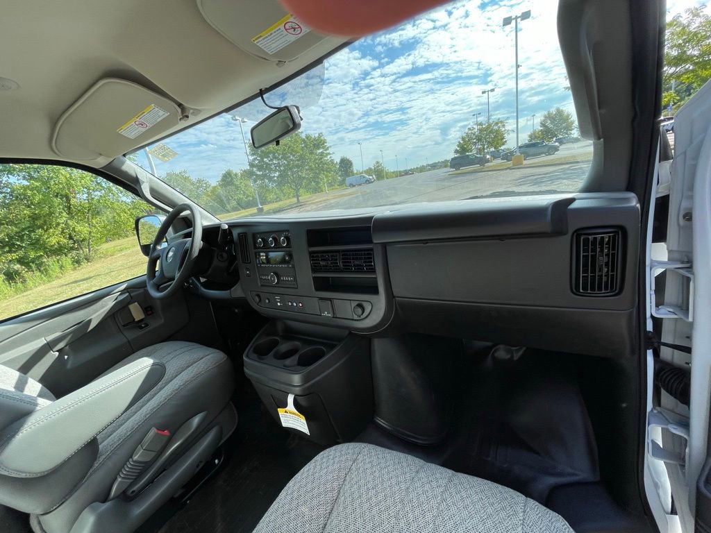 New 2025 Chevrolet Express 3500 w/ Driver Convenience Package RWD image 10