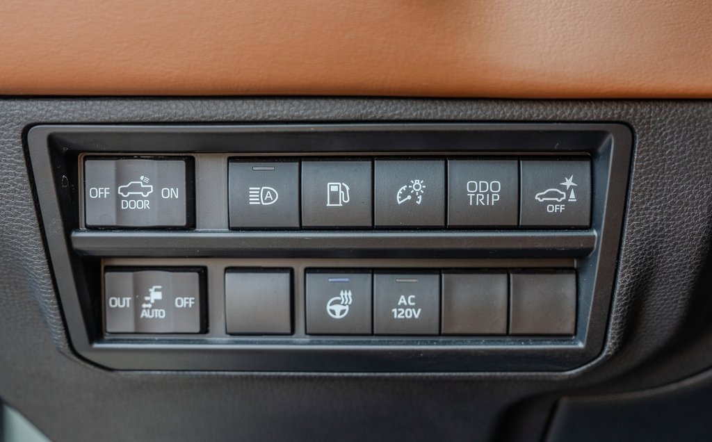 Used 2024 Toyota Tundra 1794 Edition image 8