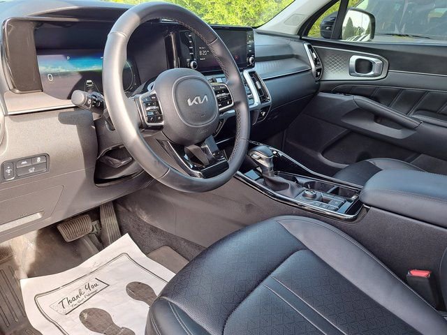 Used 2023 Kia Sorento SX image 8