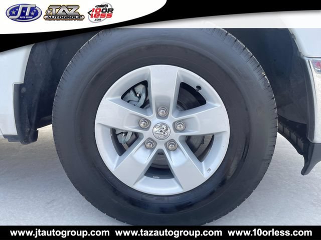 Used 2021 RAM 1500 Classic SLT RWD image 9