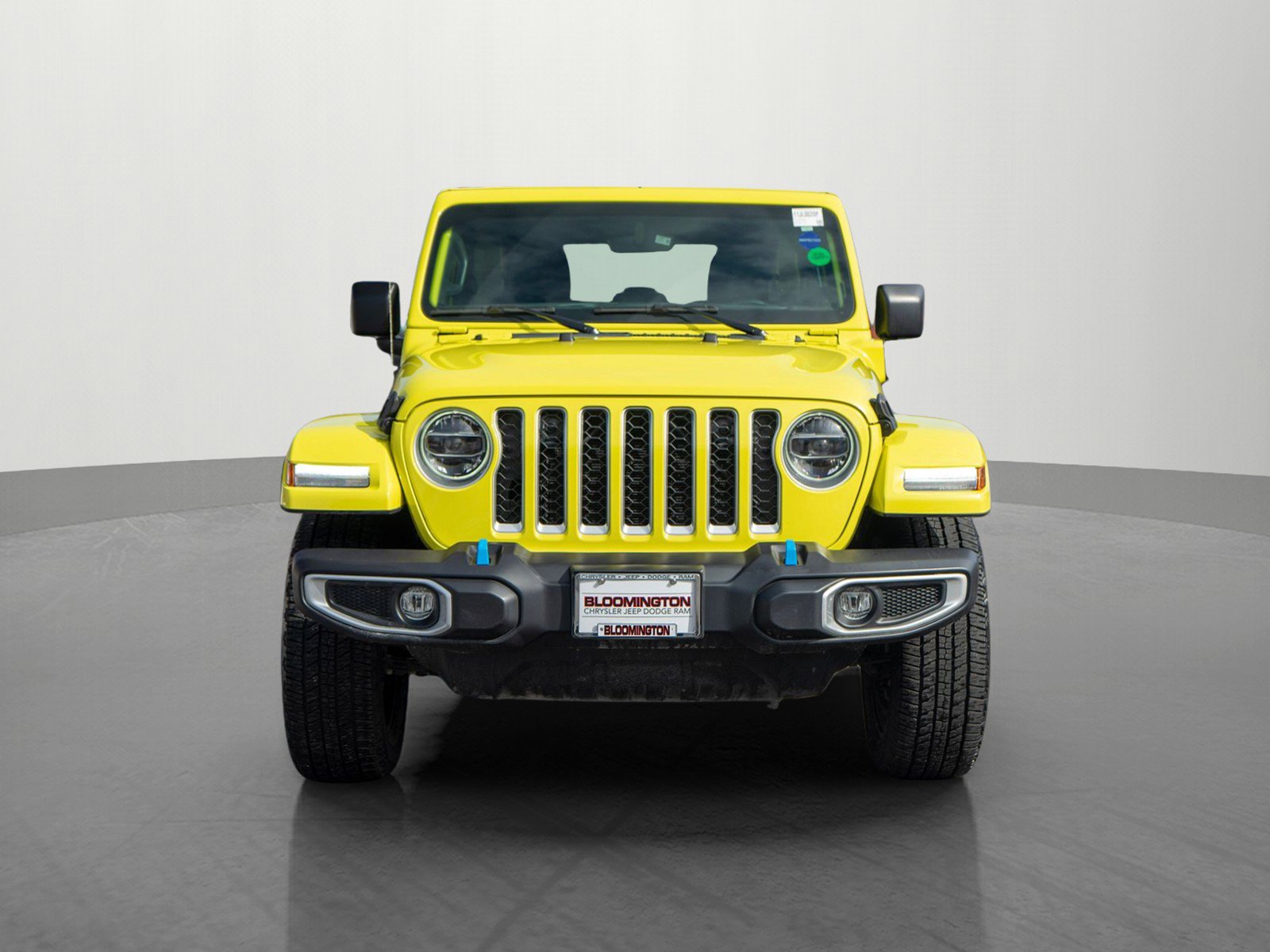 Used 2022 Jeep Wrangler Unlimited Sahara w/ Cold Weather Group image 2