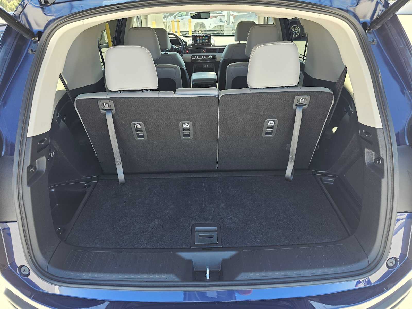 Used 2025 Honda Pilot Touring image 15