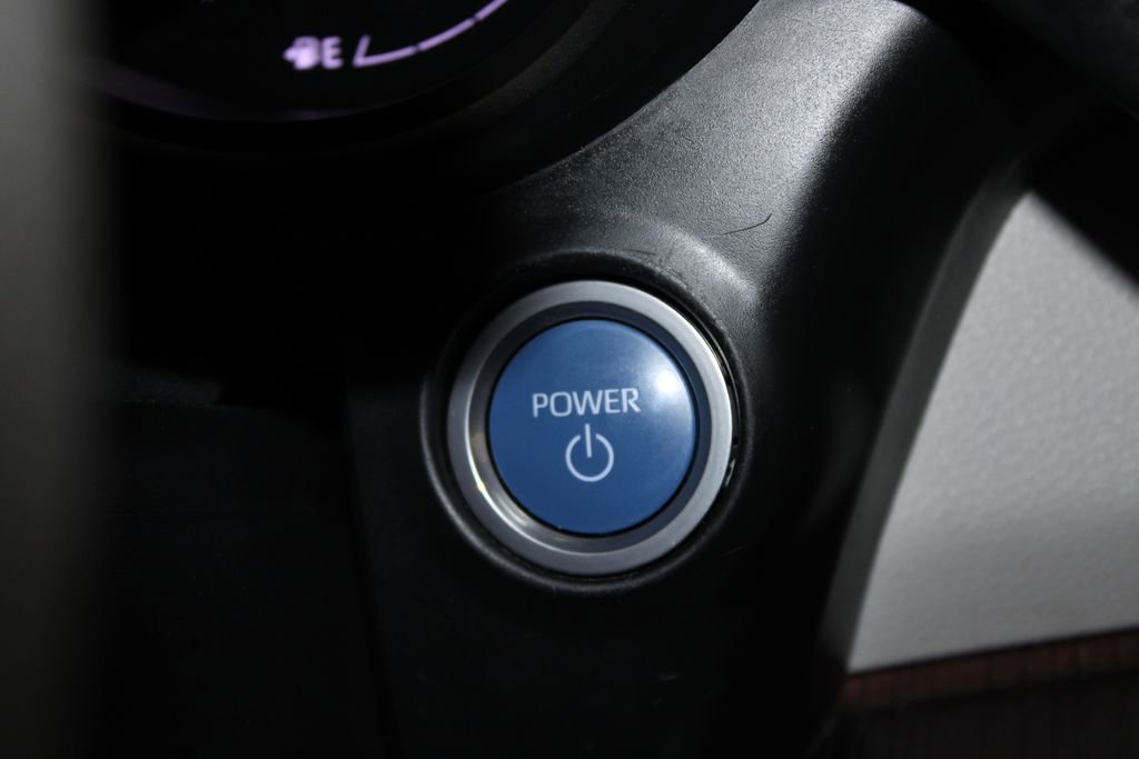 Used 2021 Toyota Sienna XLE image 29