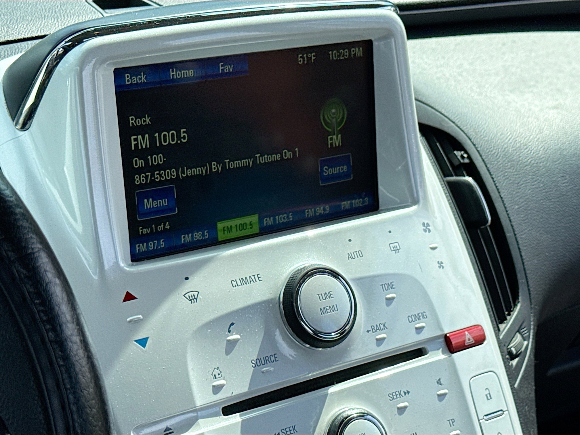 Used 2012 Chevrolet Volt FWD image 9