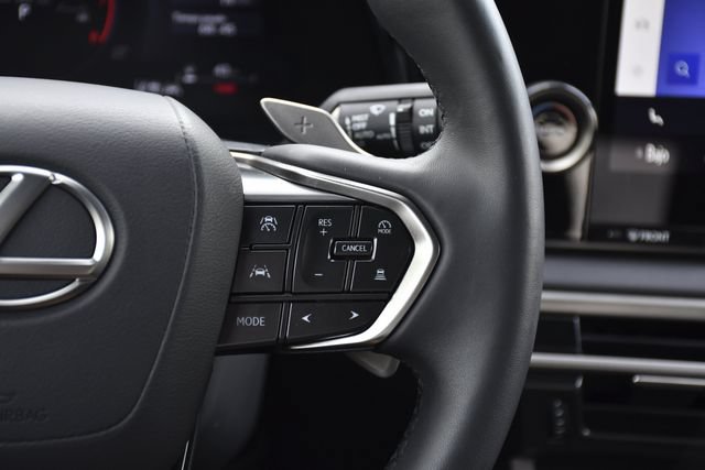 Used 2025 Lexus RX 350 FWD w/ Technology Package image 9