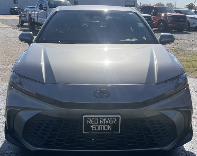 Used 2025 Toyota Camry XSE image 3