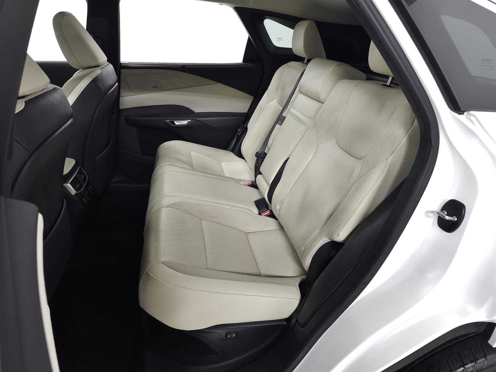 Certified 2023 Lexus RX 350 w/ Cold Area Package AWD/4WD image 34