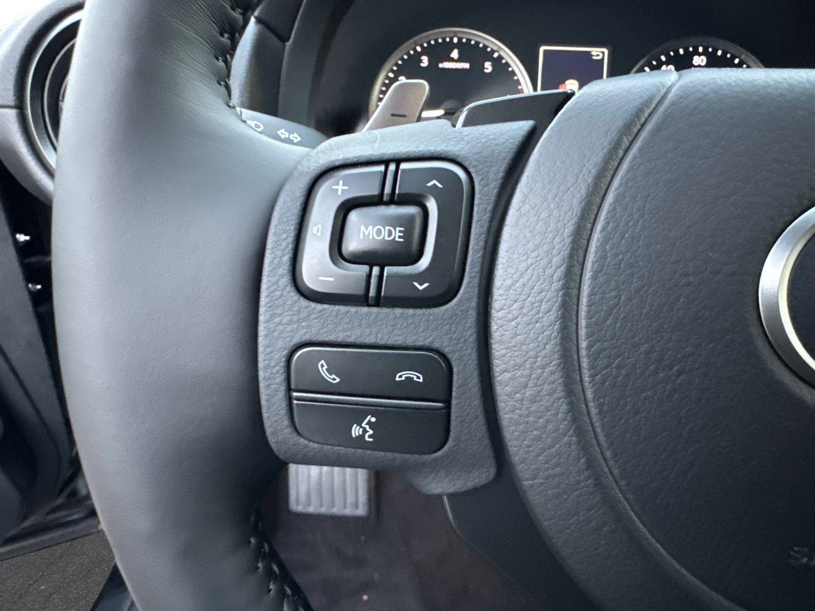 New 2025 Lexus IS 300 F Sport image 30