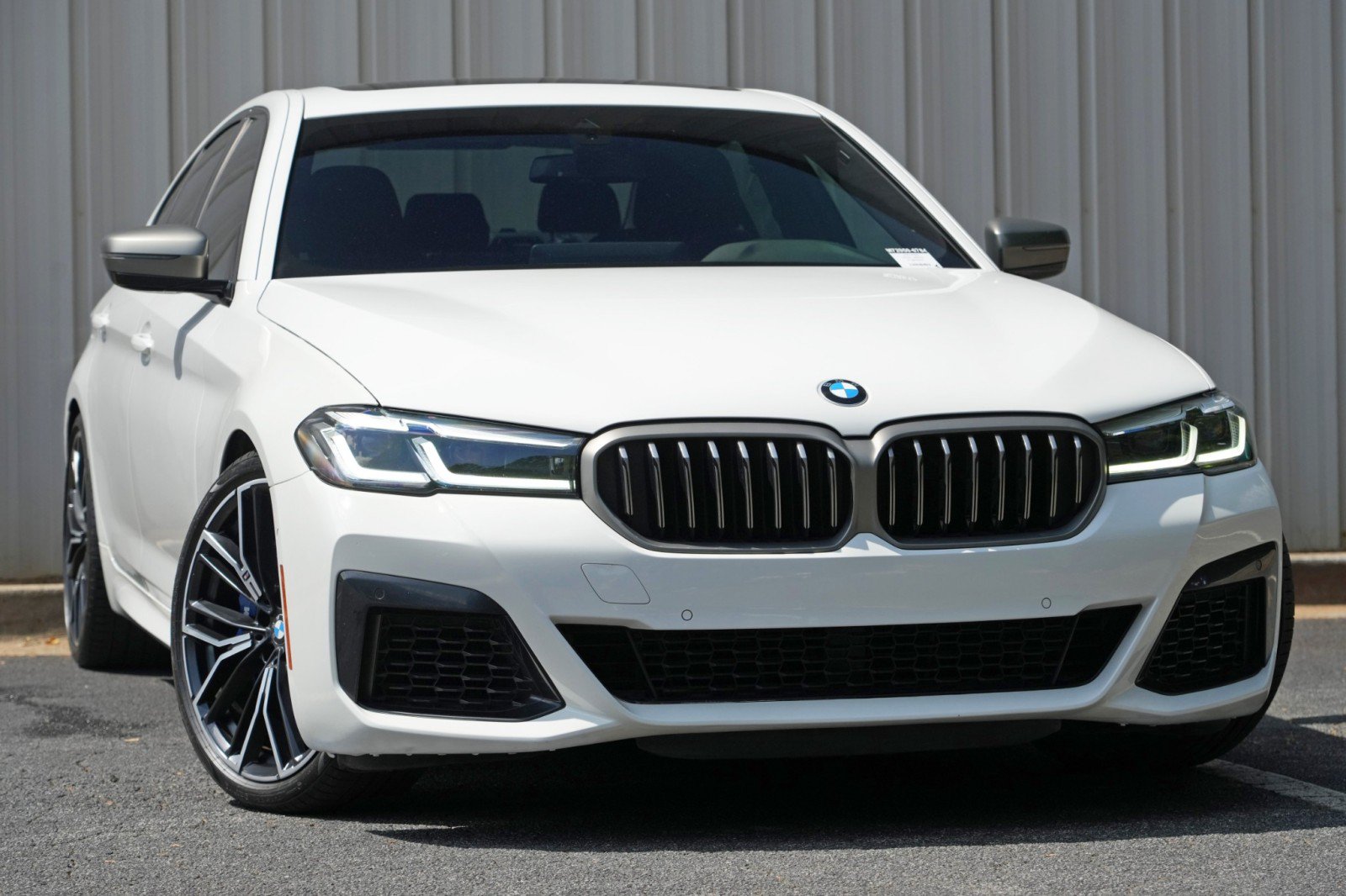 Used 2023 BMW M550i xDrive AWD/4WD image 4