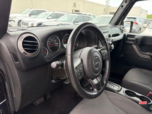 Used 2016 Jeep Wrangler Unlimited Sport w/ Connectivity Group AWD/4WD image 15