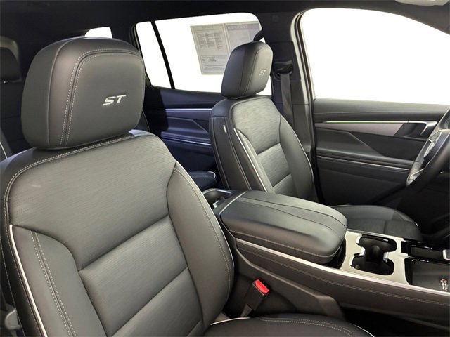 Certified 2025 Buick Enclave Sport Touring image 14