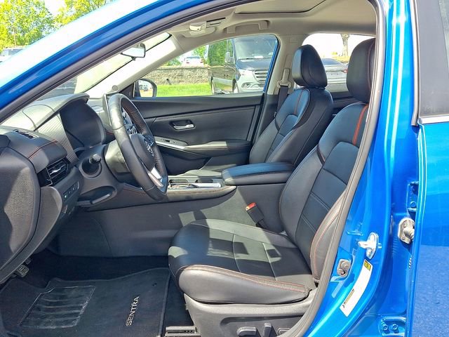 Used 2024 Nissan Sentra SR w/ SR Premium Package image 9