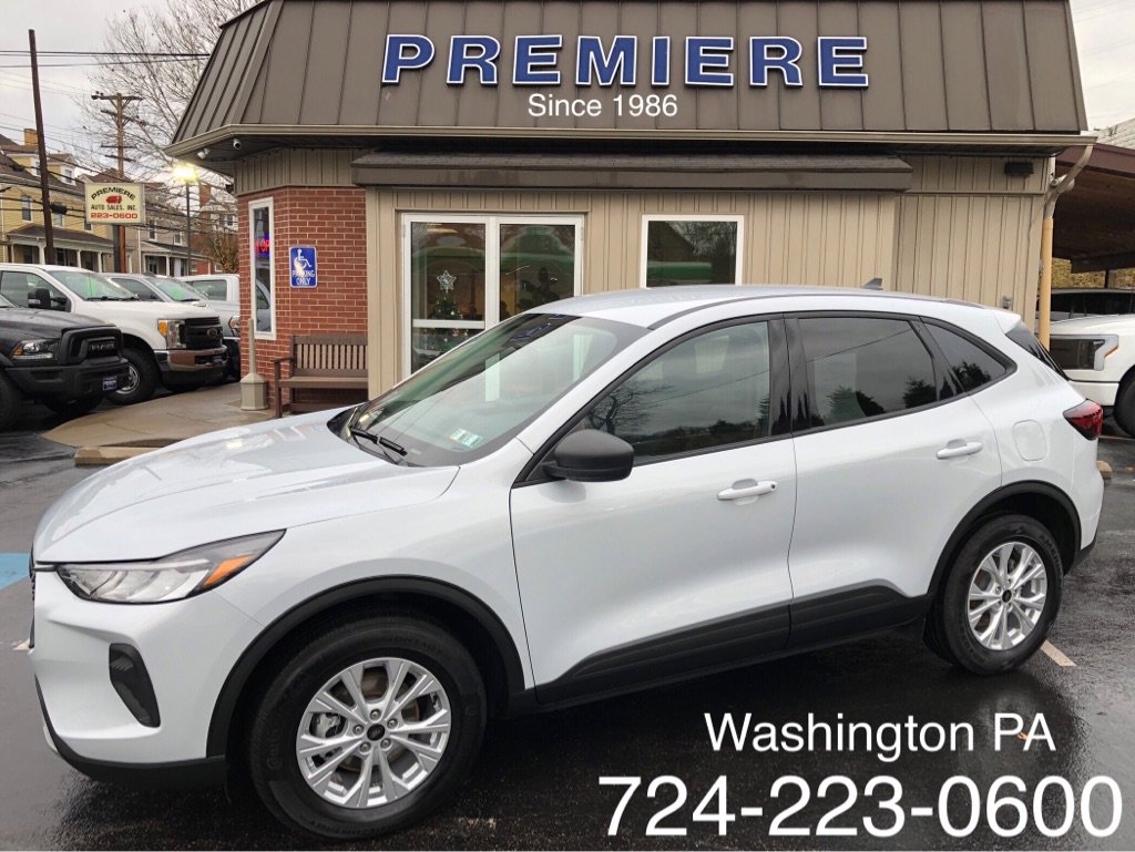 Used 2025 Ford Escape Active image 1