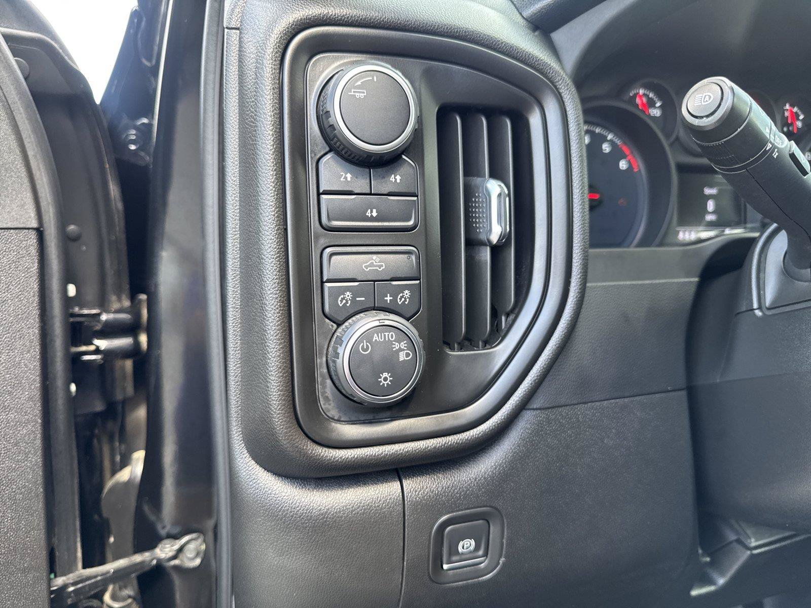 Used 2024 Chevrolet Silverado 2500 Custom w/ Custom Convenience Package AWD/4WD image 19