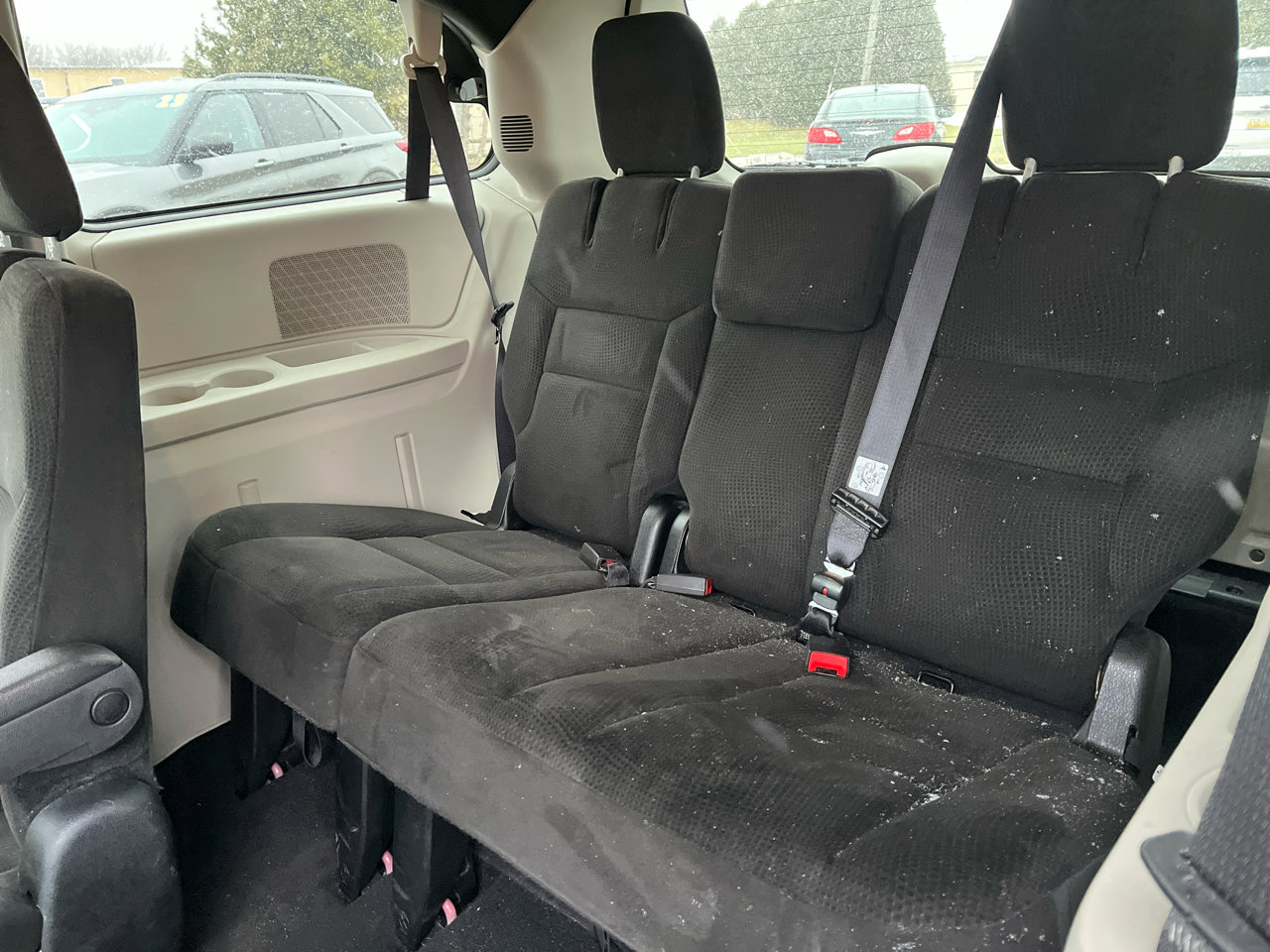 Used 2015 Dodge Grand Caravan SE image 15