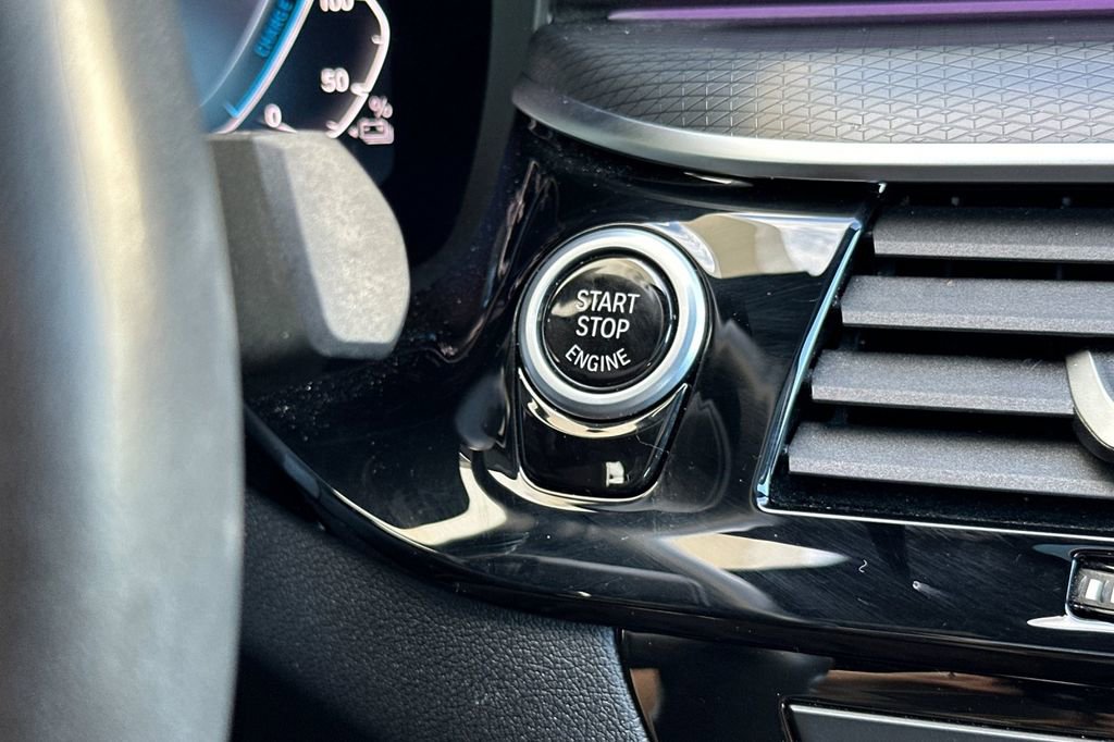 Used 2023 BMW 530e w/ M Sport Package image 24