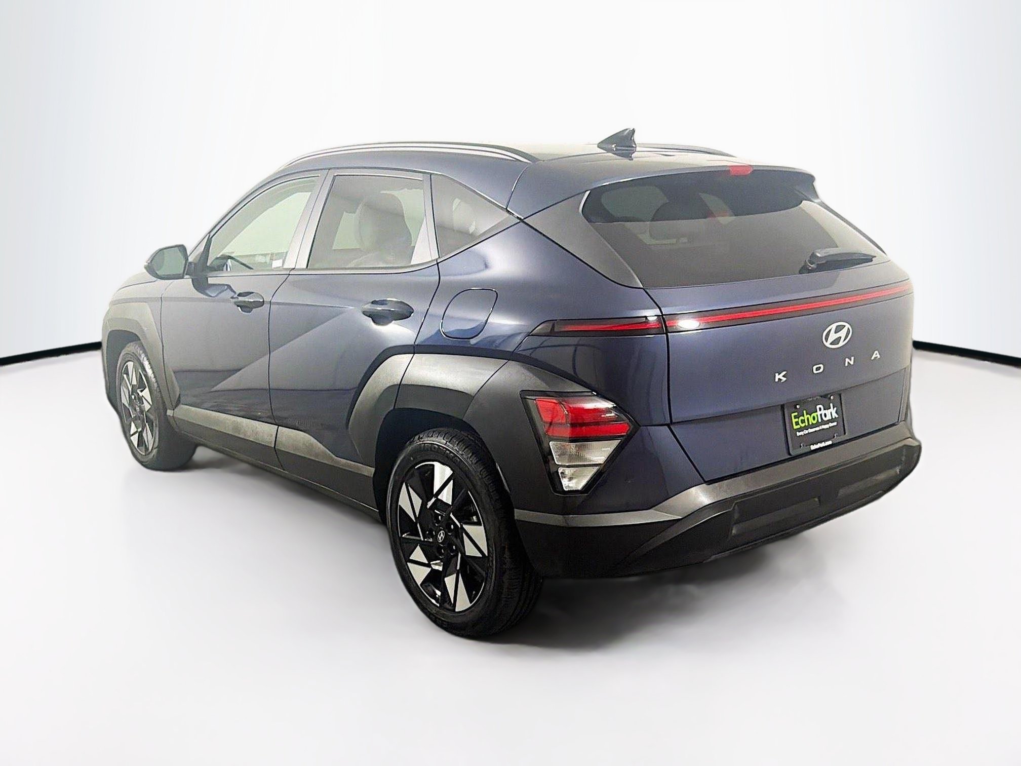 Used 2025 Hyundai Kona SEL FWD image 5