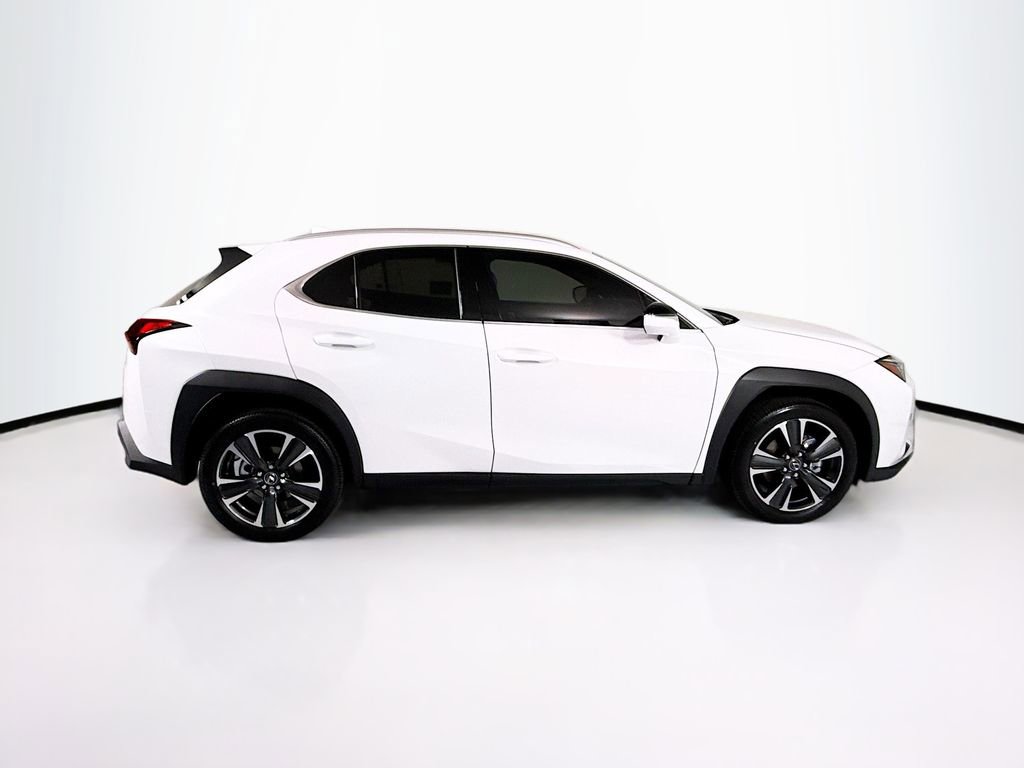 New 2026 Lexus UX 300h FWD image 4